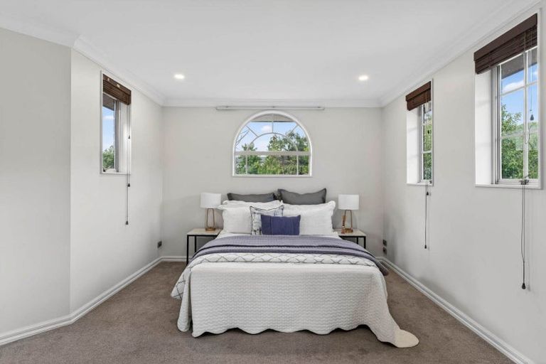 Photo of property in 38c Wicklam Lane, Greenhithe, Auckland, 0632