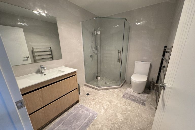 Photo of property in 309 Don Buck Road, Massey, Auckland, 0614