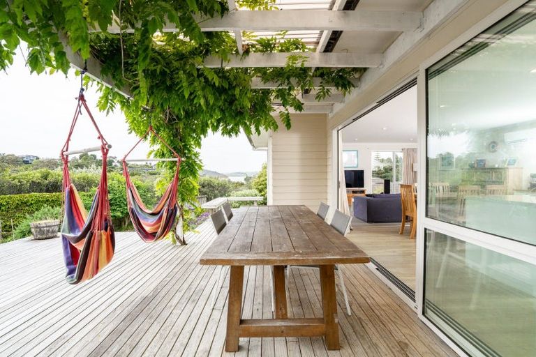 Photo of property in 7 Waikowhai Place, Raglan, 3225