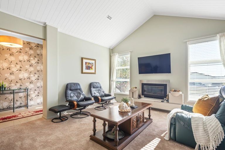 Photo of property in 42 Mortlake Heights, Pyes Pa, Tauranga, 3112