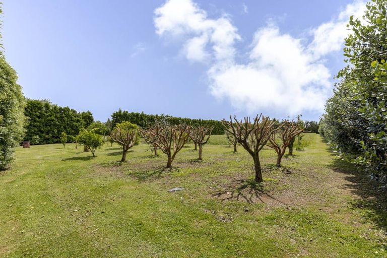 Photo of property in 280 Corbett Road, Paraite, New Plymouth, 4373