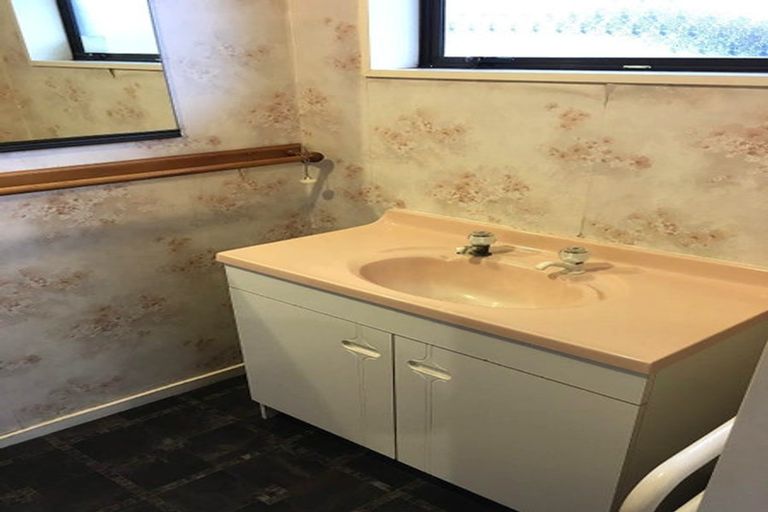 Photo of property in 3/66c Hei Hei Road, Hei Hei, Christchurch, 8042