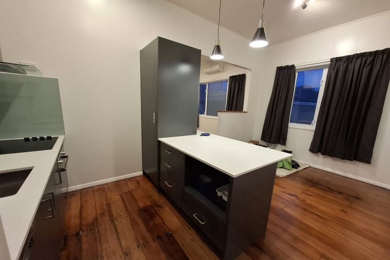 Photo of property in 15 Daniell Street, Newtown, Wellington, 6021