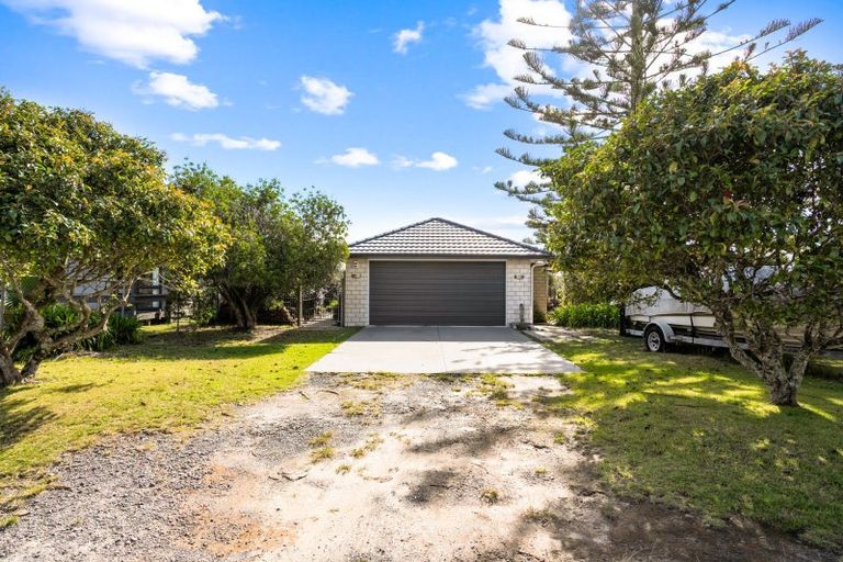 Photo of property in 306 Sylvia Road, Whangamata, 3620
