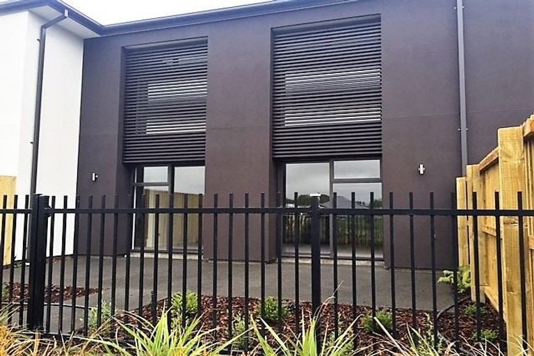 Photo of property in 11 Bellbird Lane, Marshland, Christchurch, 8083