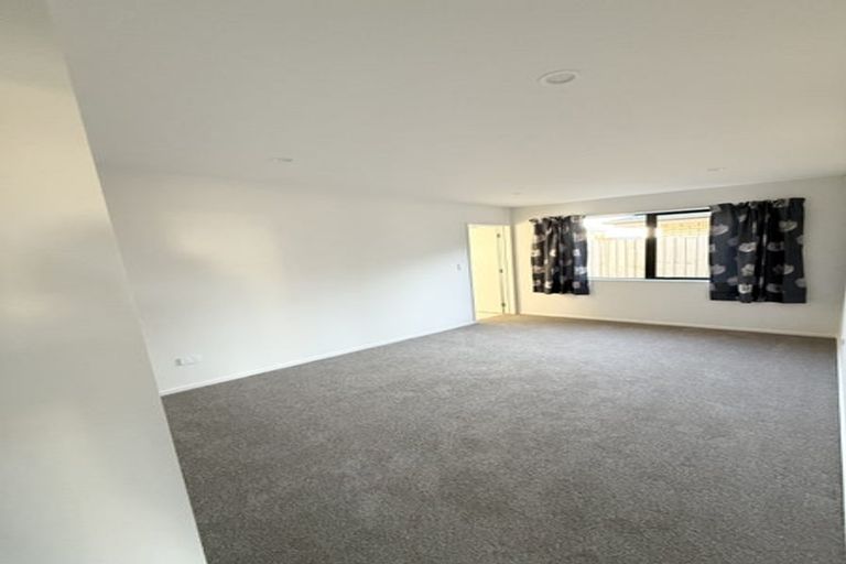 Photo of property in 32 Miromiro Street, Broomfield, Christchurch, 8042