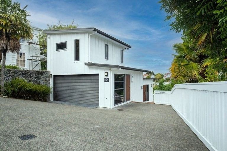 Photo of property in 5 Corry Avenue, Bluff Hill, Napier, 4110