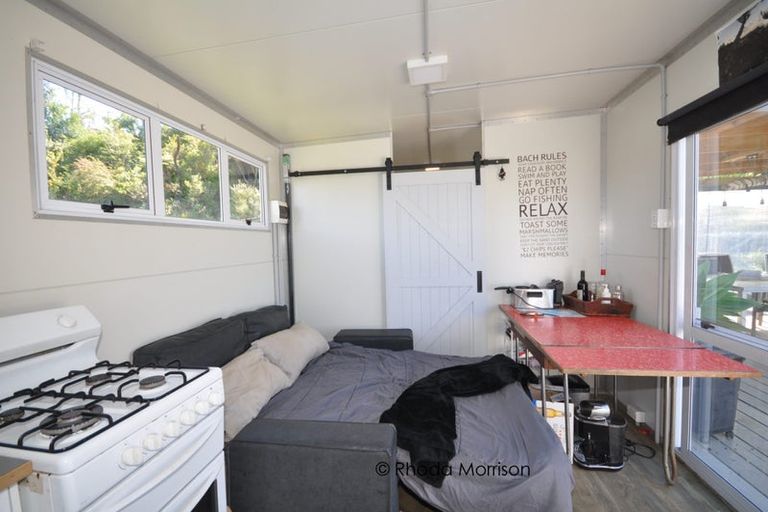 Photo of property in 76 Komiti Road, Tinopai, 0593