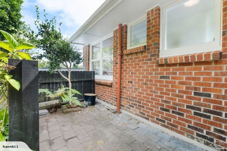 Photo of property in 1/73 Castor Bay Road, Castor Bay, Auckland, 0620