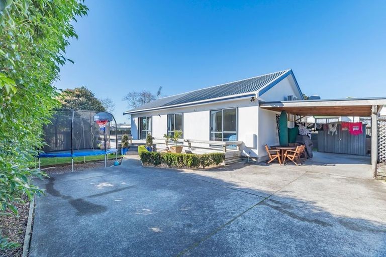 Photo of property in 40 Plunket Avenue, Papatoetoe, Auckland, 2104