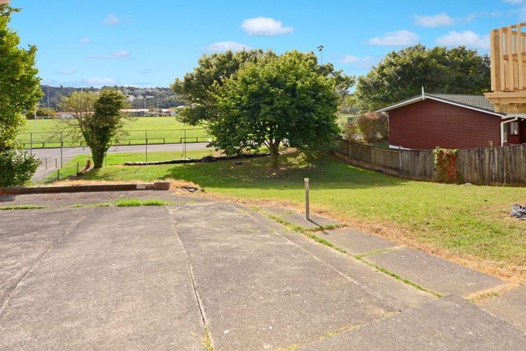 Photo of property in 9 Waverley Avenue, Glenfield, Auckland, 0629
