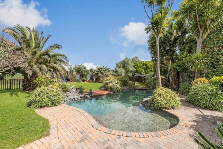 Photo of property in 96 Hatton Road, Awhitu, Waiuku, 2684