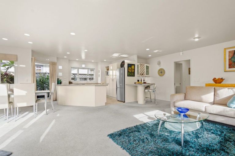 Photo of property in 117 Hatea Drive, Regent, Whangarei, 0112