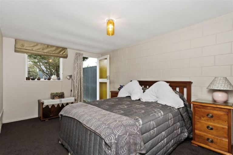 Photo of property in 2/17 Cotswold Avenue, Bishopdale, Christchurch, 8053