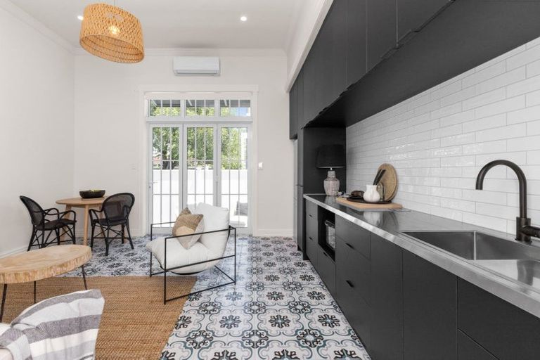 Photo of property in 86 Munroe Street, Napier South, Napier, 4110