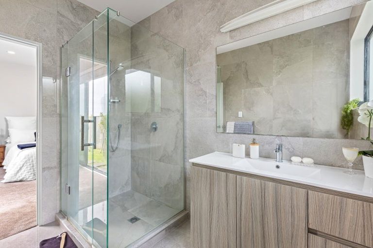 Photo of property in 20 Kiwa Crescent, Gulf Harbour, Whangaparaoa, 0930