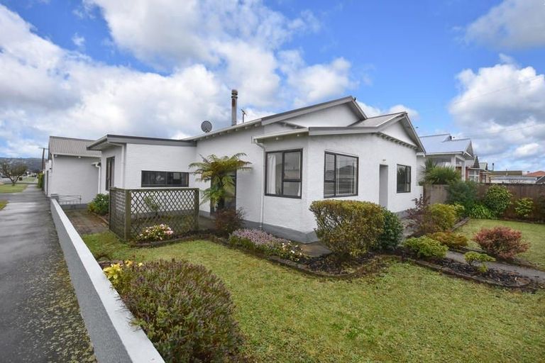 Photo of property in 12 Larkworthy Street, Saint Kilda, Dunedin, 9012