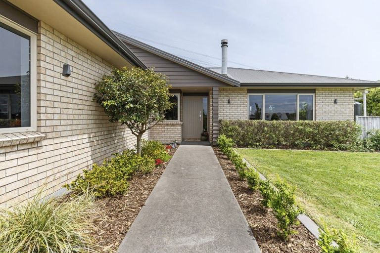 Photo of property in 3a Honeyfield Drive, Whalers Gate, New Plymouth, 4310