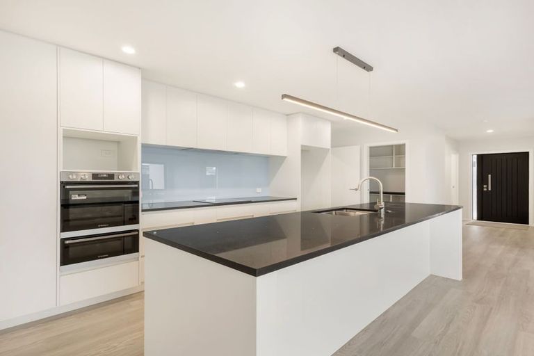 Photo of property in 61 Pelorus Avenue, Poraiti, Napier, 4112