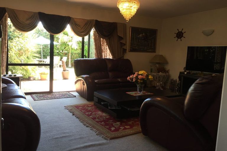 Photo of property in 36 Maugham Drive, Bucklands Beach, Auckland, 2014