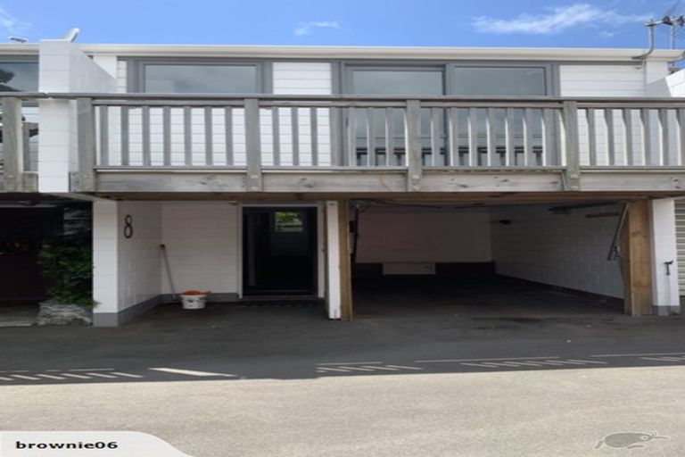 Photo of property in 8/21 Collins Avenue, Tawa, Wellington, 5028
