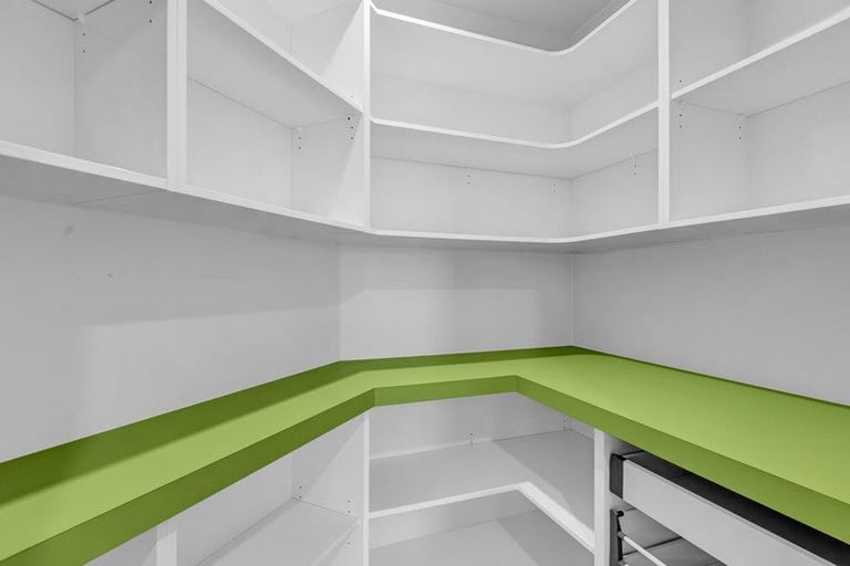 Photo of property in 72 Dillon Drive, Bell Block, New Plymouth, 4312