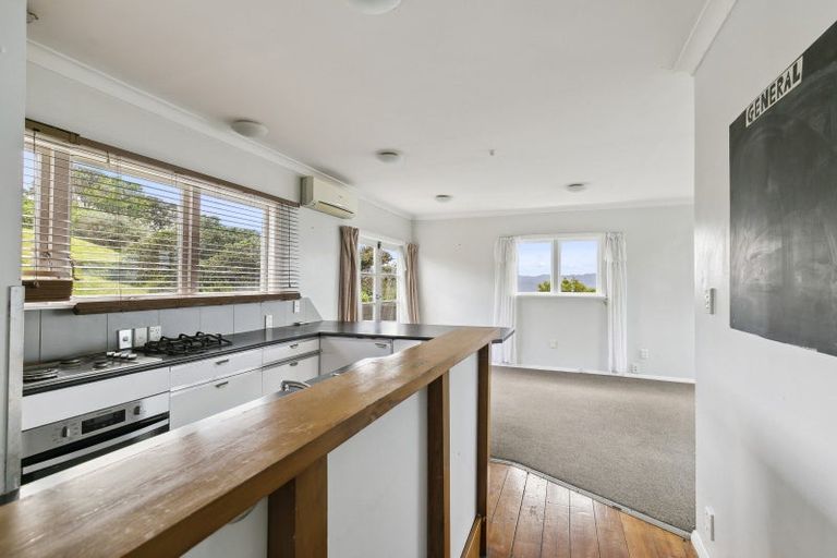 Photo of property in 109 Black Rock Road, Newlands, Wellington, 6037