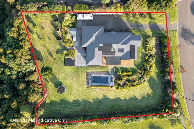 Photo of property in 25 Riverstone Drive, Welcome Bay, Tauranga, 3112