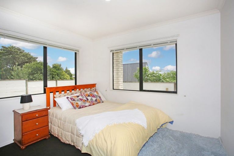 Photo of property in 14a Collingwood Road, Waiuku, 2123