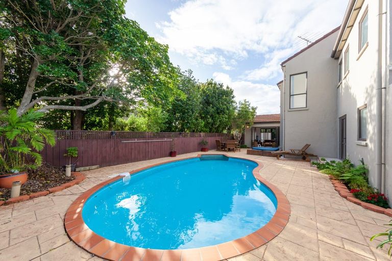 Photo of property in 9 Belle-mer Place, Gulf Harbour, Whangaparaoa, 0930