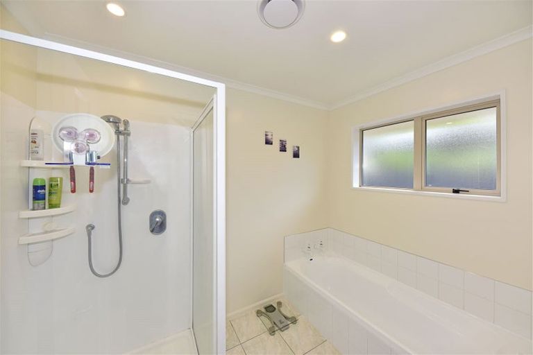 Photo of property in 53 Skyedale Drive, Harewood, Christchurch, 8051
