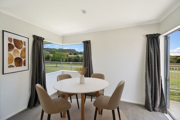 Photo of property in 34a Kensington Drive, Taradale, Napier, 4112
