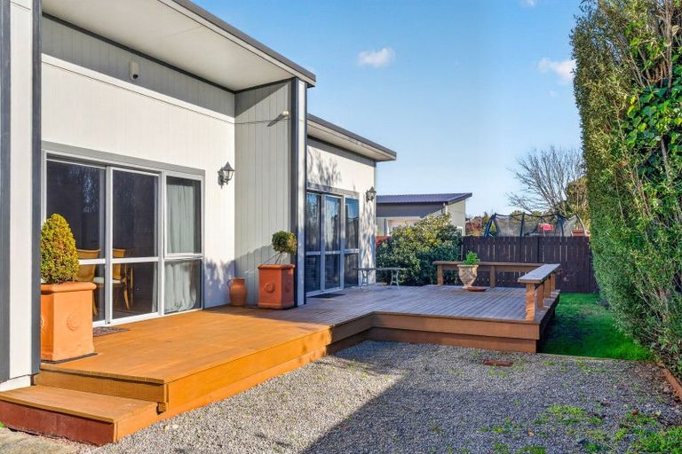 Photo of property in 34 Dublin Street, Martinborough, 5711