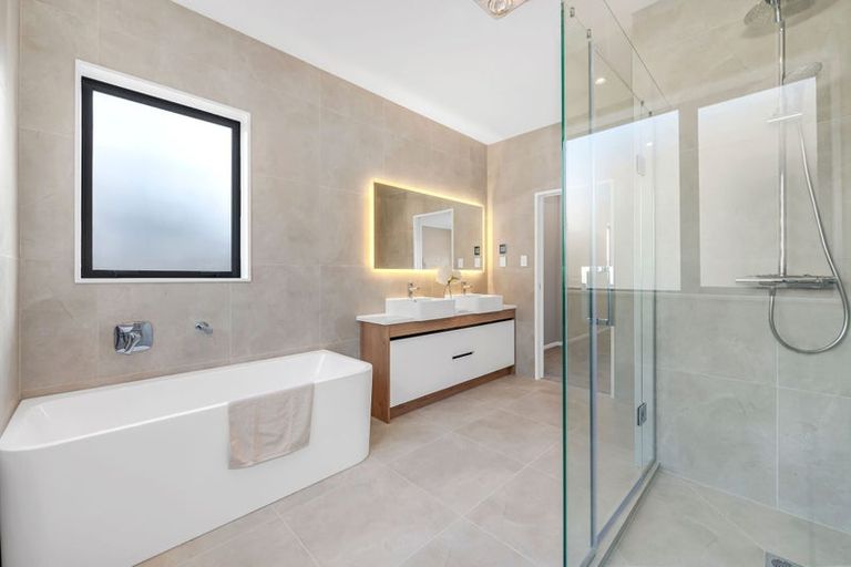 Photo of property in 23 Bremner Ridge Street, Flat Bush, Auckland, 2019