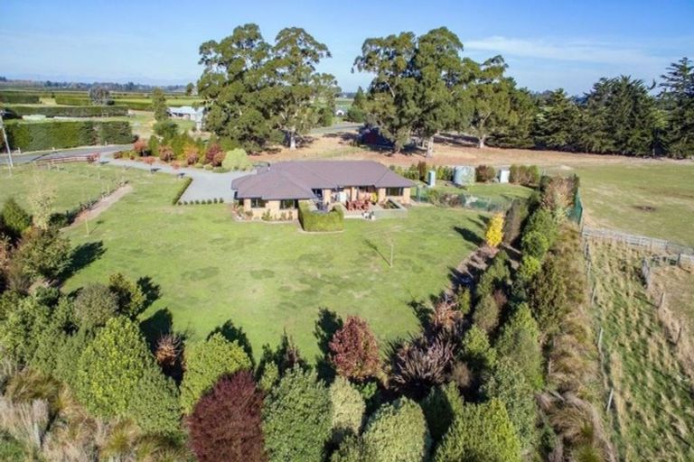 Photo of property in 1 Swannanoa Road, Swannanoa, Rangiora, 7475