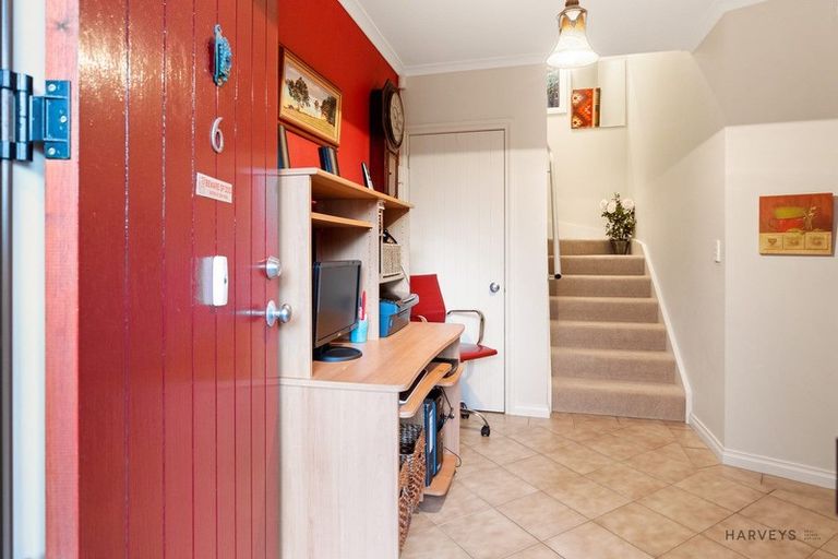 Photo of property in 6 View Ridge Drive, Ranui, Auckland, 0612