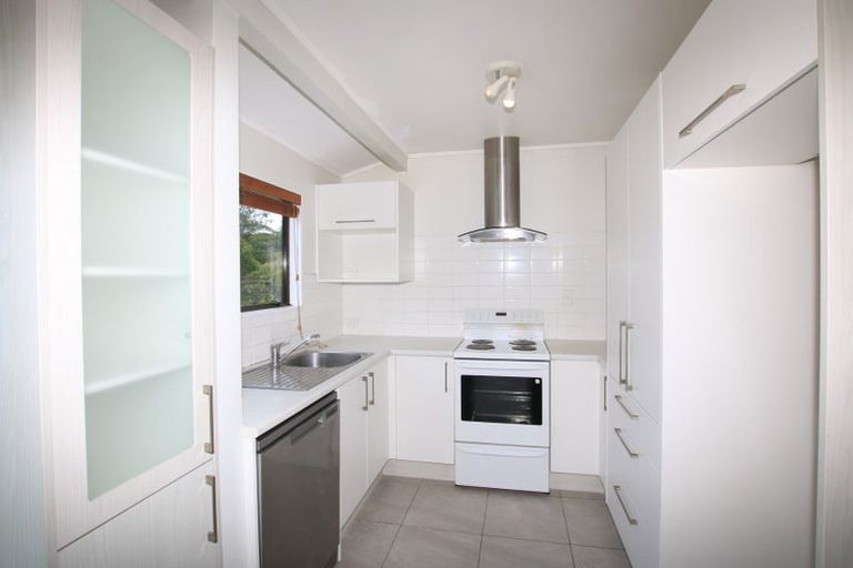 Photo of property in 1/104 Verran Road, Birkdale, Auckland, 0626
