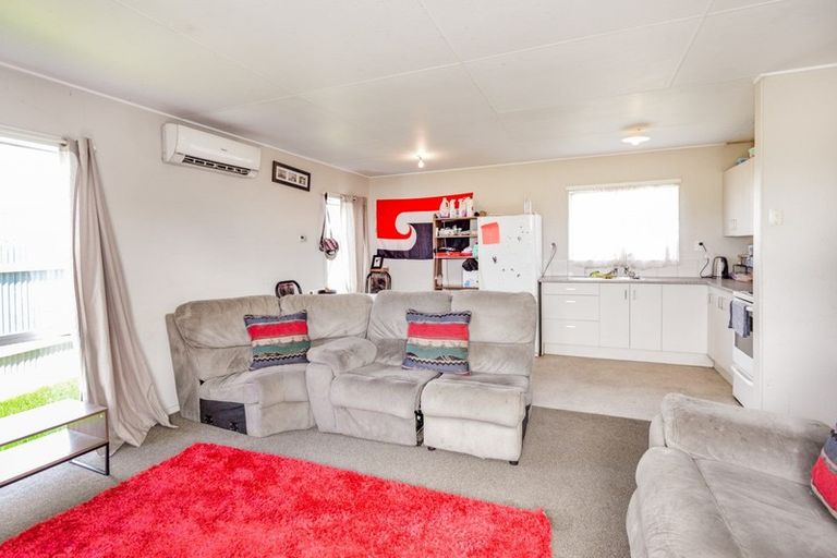 Photo of property in 2/246 Flaxmere Avenue, Flaxmere, Hastings, 4120