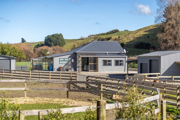 Photo of property in 10 Station Road, Mauriceville, Masterton, 5882