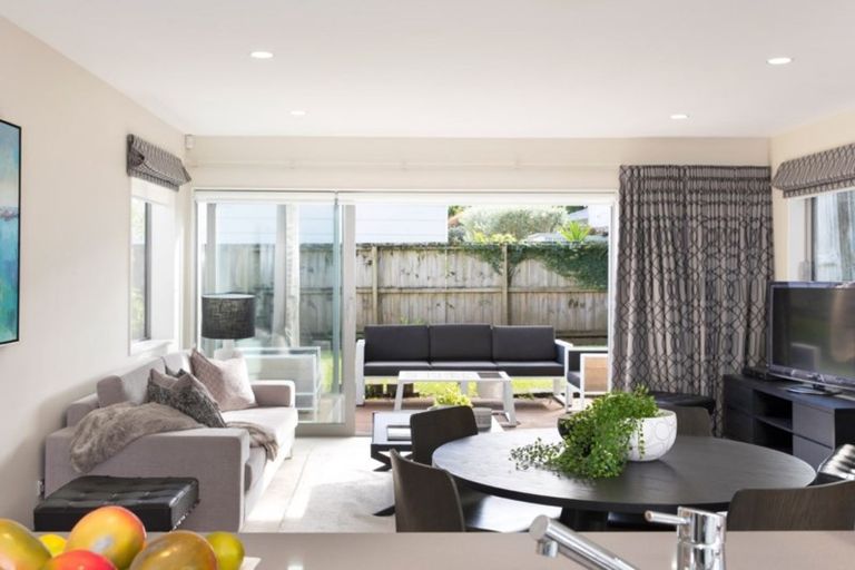 Photo of property in 38c Ireland Road, Mount Wellington, Auckland, 1060