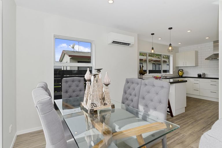 Photo of property in 5 Danden Way, Pukekohe, 2120