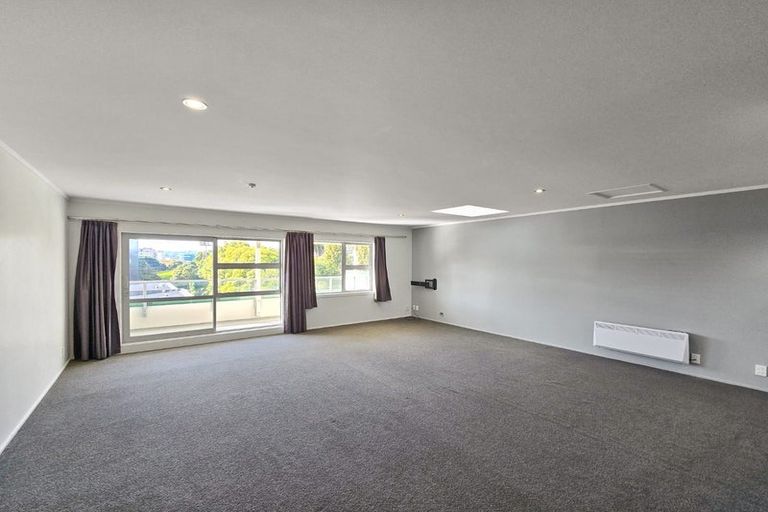 Photo of property in 4/8 Girton Terrace, Mount Cook, Wellington, 6021