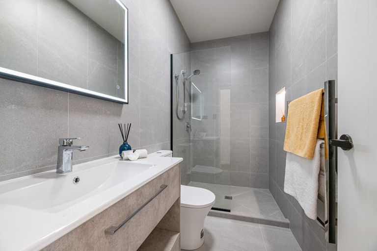 Photo of property in 31 Puhikawa Street, Massey, 0614