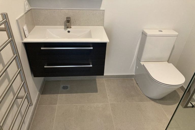 Photo of property in 5/27 New Brighton Road, Shirley, Christchurch, 8061