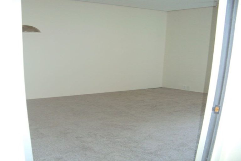 Photo of property in 346 Oriental Parade, Oriental Bay, Wellington, 6011