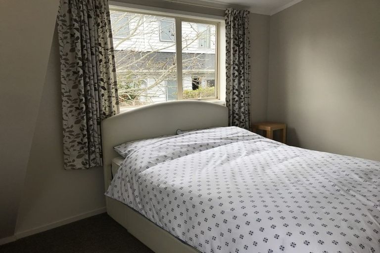 Photo of property in 1/42 Forrest Hill Road, Forrest Hill, Auckland, 0620