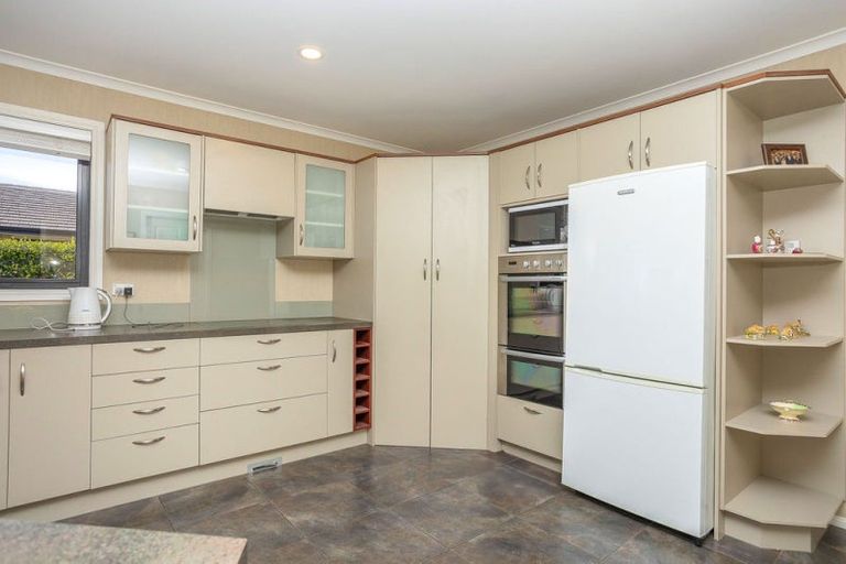 Photo of property in 21 Ruahine Street, Dannevirke, 4930