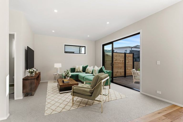 Photo of property in 7 Roundel Crescent, Whenuapai, Auckland, 0618