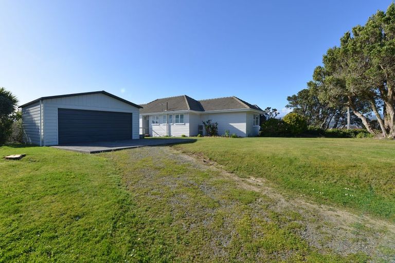 Photo of property in 49 Seaview Road, Paremata, Porirua, 5024