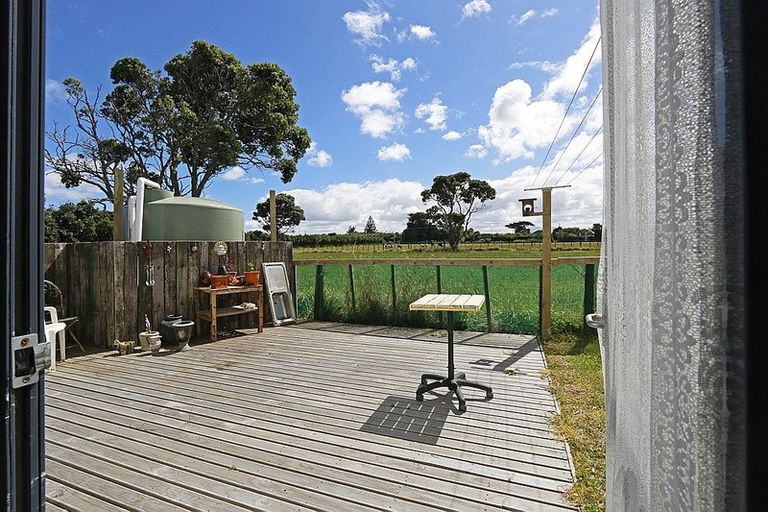 Photo of property in 59 Gisborne Terrace, Opunake, 4616